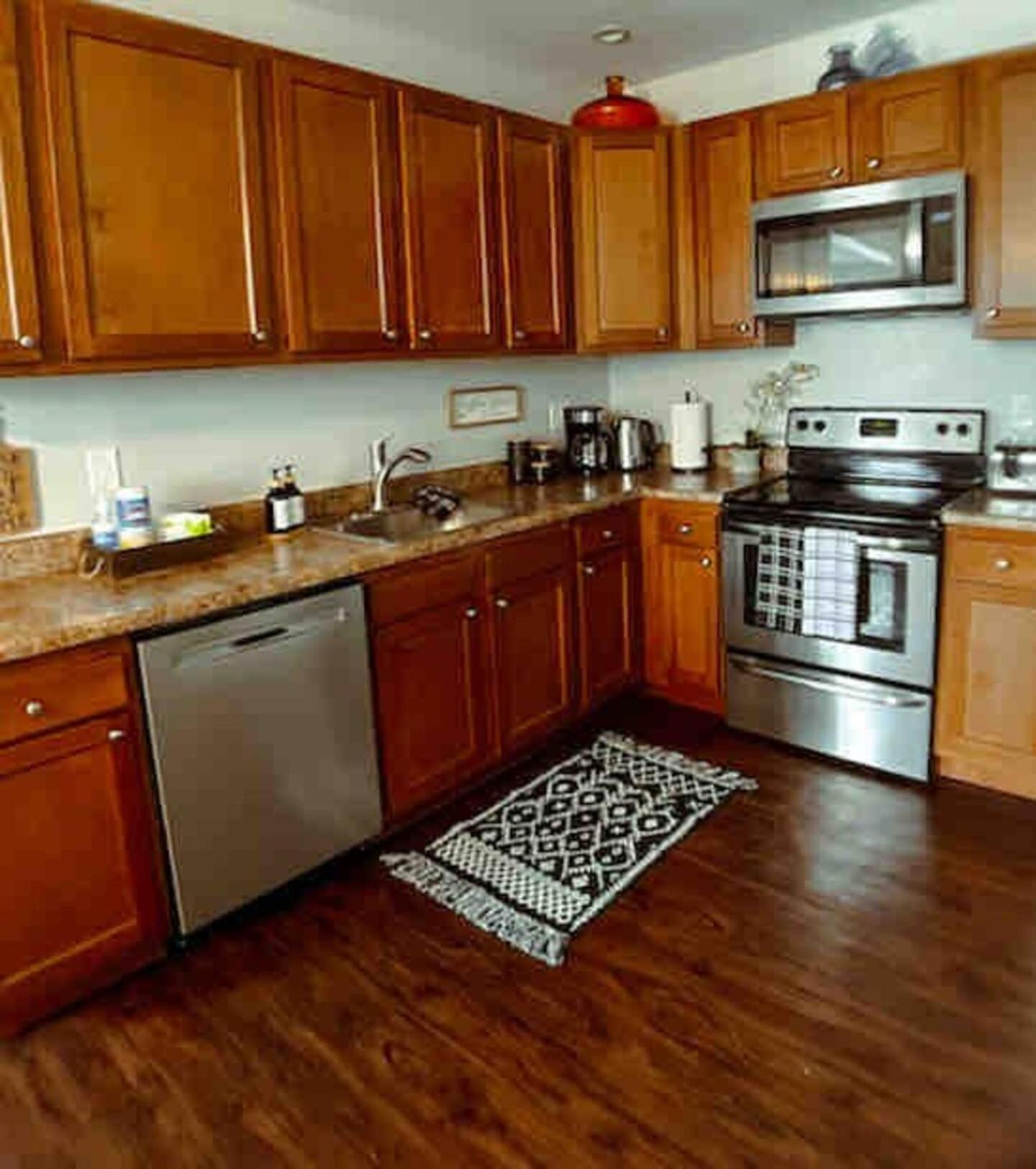 Modern Duplex Near Arenas, Hospitals, Universities, & Attractions Tower Grove Ngoại thất bức ảnh